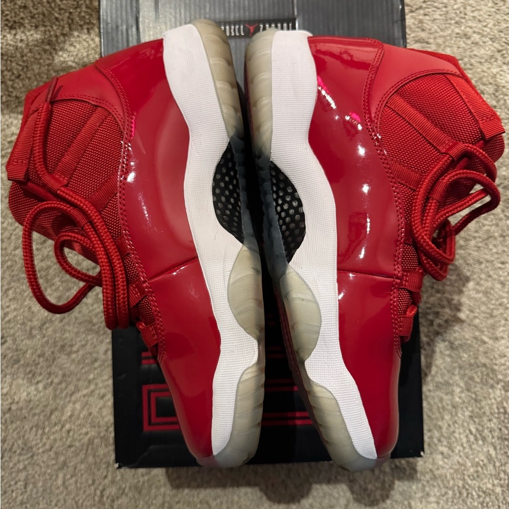 Jordan 11 Size 9